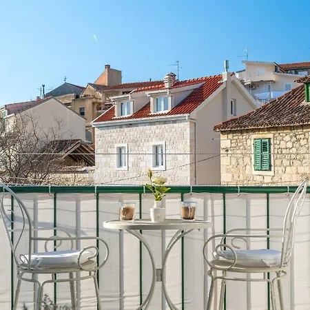 Comfort Dorin Apartman *