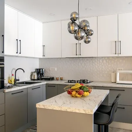 Comfort Dorin Apartment *