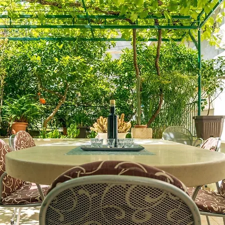 Comfort Dorin Apartment Makarska