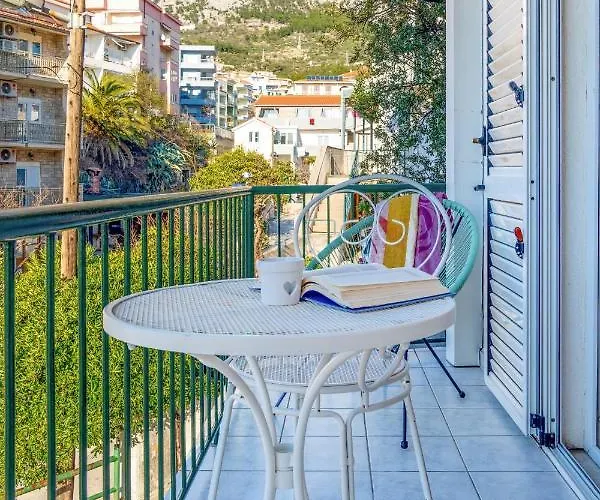 Comfort Dorin Makarska