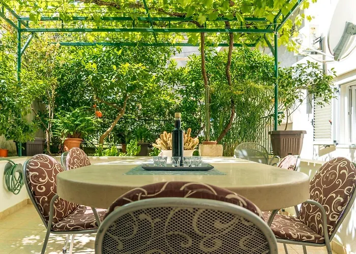 Comfort Dorin Апартаменти Макарська